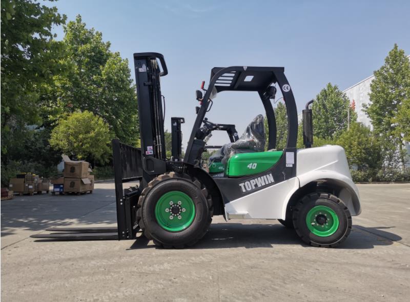 1670055572980666.jpg All Terrain Forklift For Sale Nsw.jpg